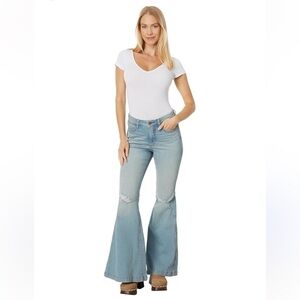 WRANGLER RETRO HIGH RISE DESTRUCTED TRUMPET BELL BOTTOM FLARE JEAN SIZE 30 X 34